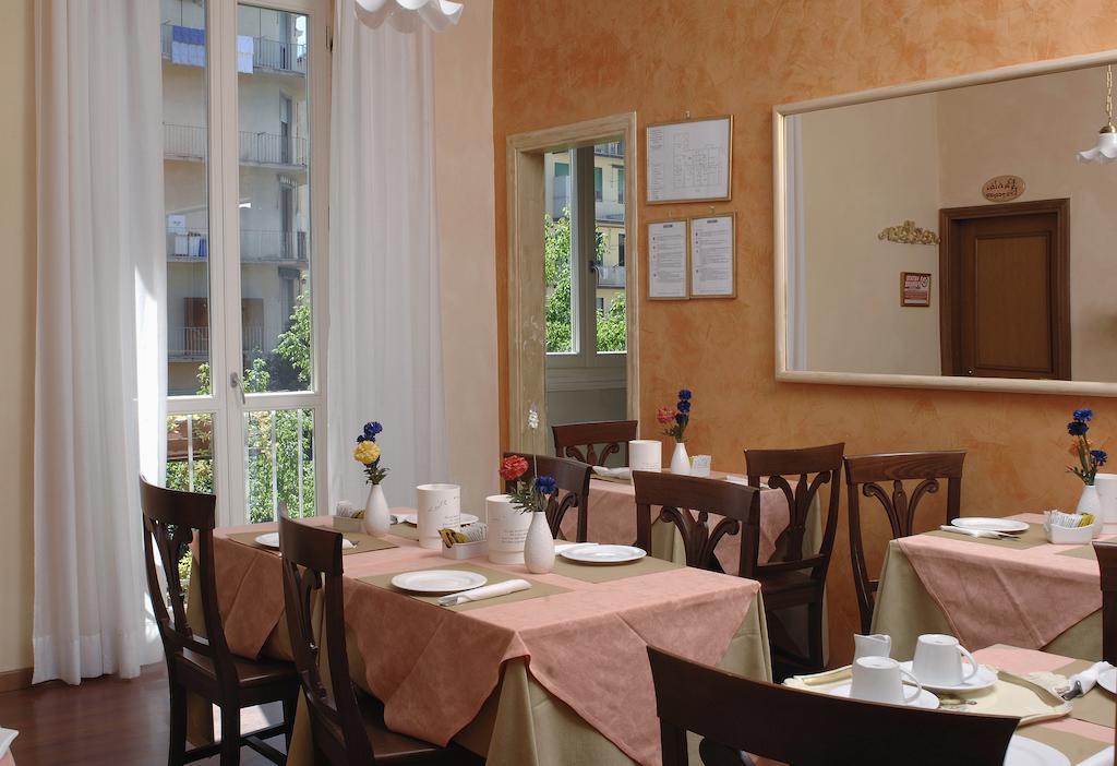 Relais Dante E Beatrice Bed and Breakfast Florens Exteriör bild